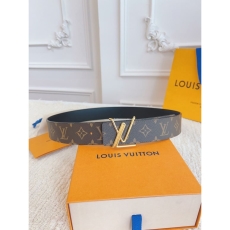 LOUIS VUITTON Belts